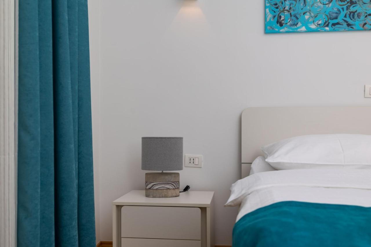 Apartments Lea Podstrana Ngoại thất bức ảnh